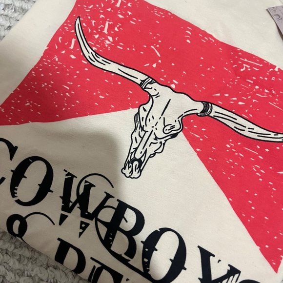 NWT Cowboys and Beer Graphic Tee - Picture 5 of 6